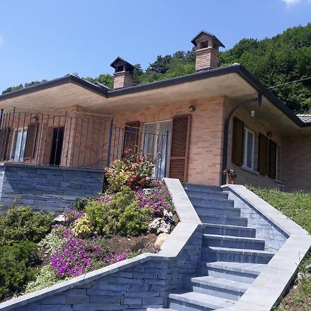 הוילה Brembilla Casa "La Forcella" מראה חיצוני תמונה